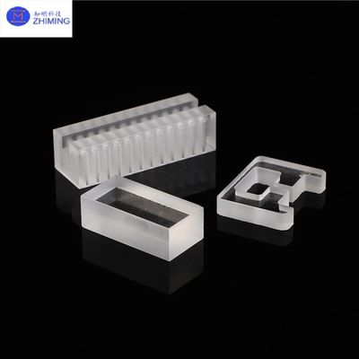comprar Placa de vidro de quartzo de alta pureza com furos personalizados perfurados a laser. Fabricação em linha