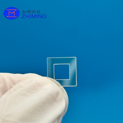 Comprar Substrato de safira TGV com micro-buracos de precisão através de micro-buracos e layout personalizado para alta resistência mecânica Fabricação em linha
